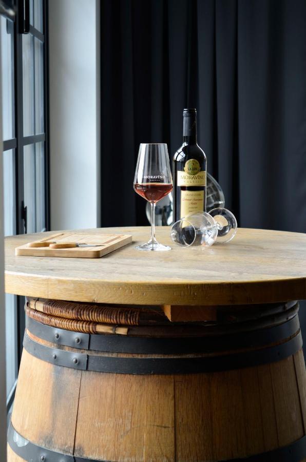 Veltlin Bed & Wine Hotell Valtice Eksteriør bilde